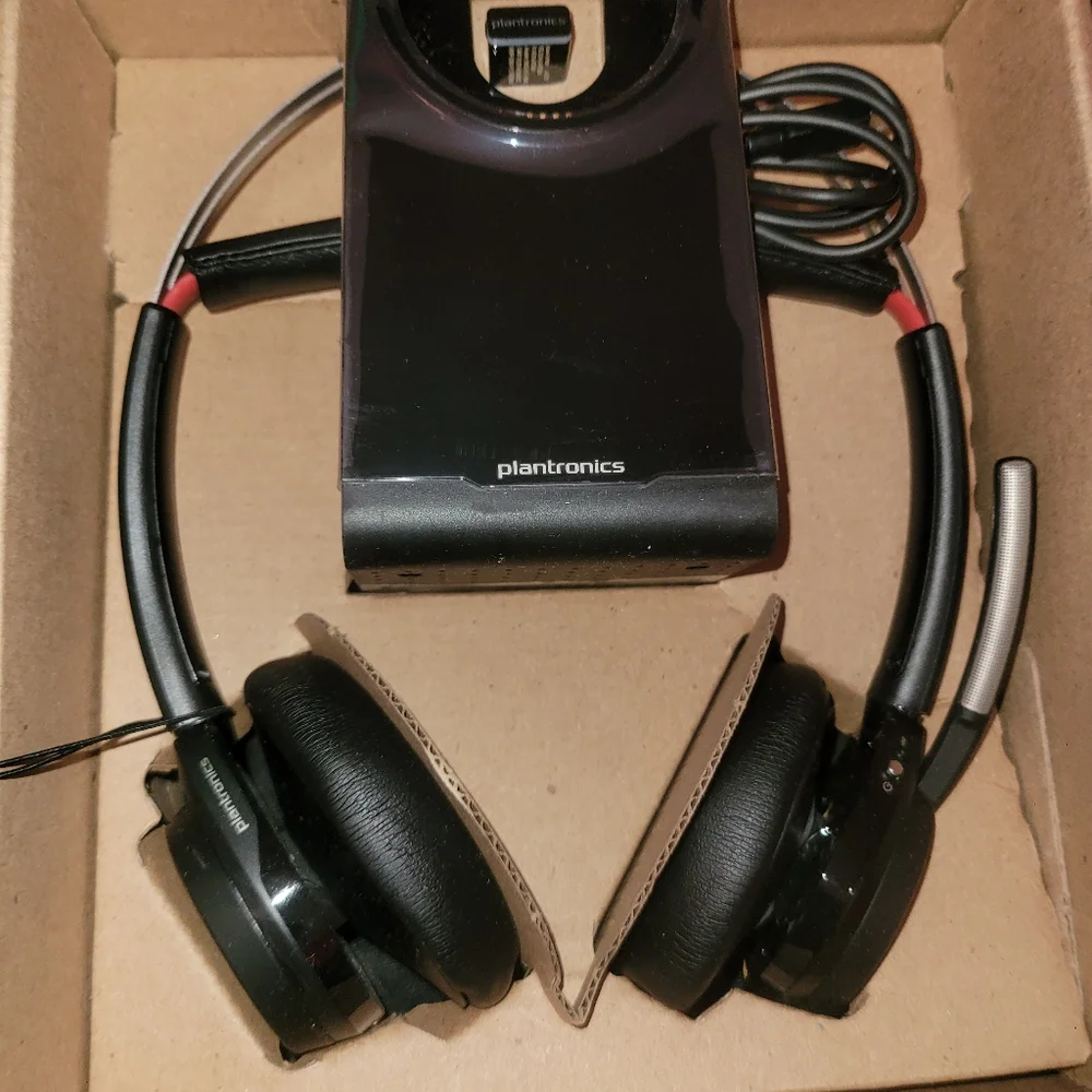 Plantronics Voyager Focus UC